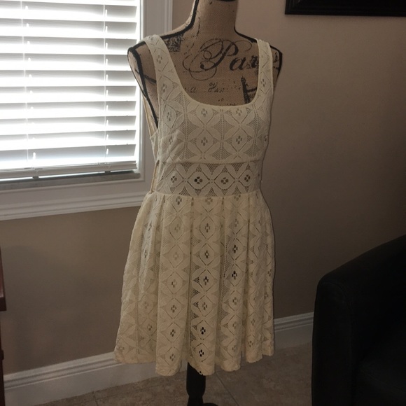 Dress - Picture 1 of 6